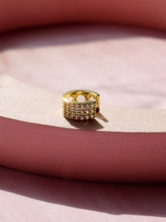 Earcuff dorado de zirconia BROOKLYN