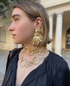 Aros grandes dorados GIGI - Gabriella Capucci