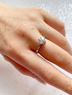Anillo plateado de strass DIANE