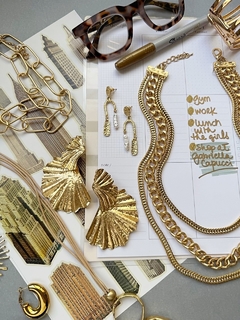Imagen de Aros grandes dorados GIGI