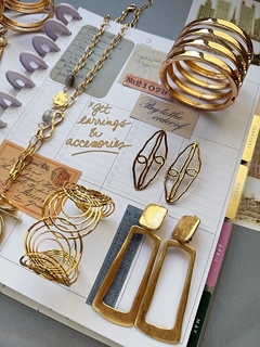 Aros dorados grandes TESS - tienda online