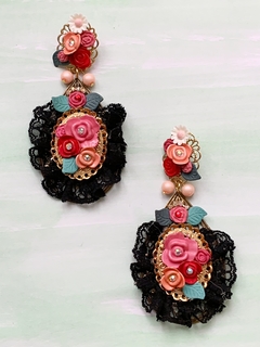 Aros de flores y encaje JEN