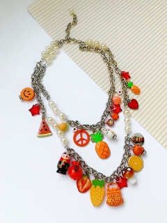 Collar con dijes naranjas AGNES