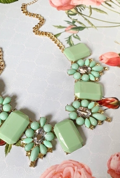 Collar de flores verde FLORIDA - comprar online