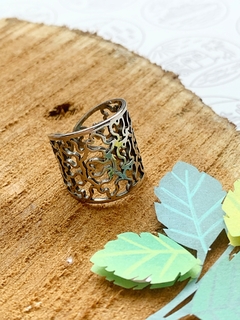 Anillo de acero quirurgico calado plateado PRINCE
