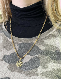 Collar dorado con dije MATILDA - Gabriella Capucci