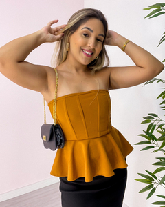 Blusa July na internet