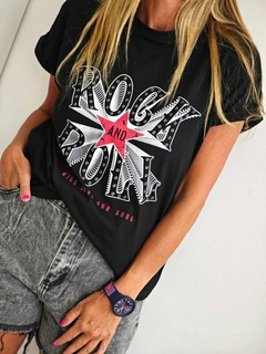 Remera Rock Algodón EG c/Detalle Chapita