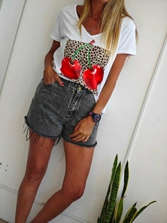 Short Negro Gastado Deflecado Rigido - comprar online