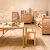 Mesa con silla integrada
