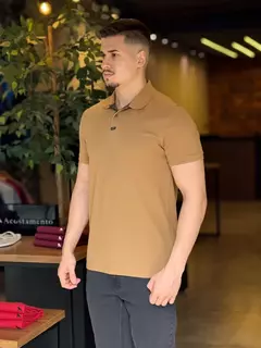 Polo Calvin Klein Premium Caramelo