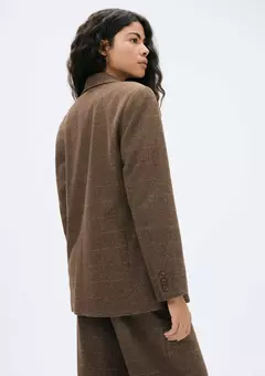 Blazer Feminino Em Lã na internet