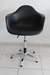 Sillon Eames Negra para Estetica o Peluqueria - comprar online
