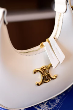 WU-9903 - BAGUETE INSPIRAÇÃO M na internet