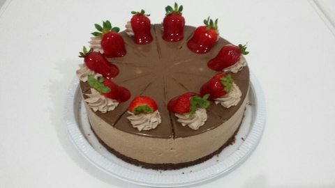 Torta Mousse de Chocolate com Morango