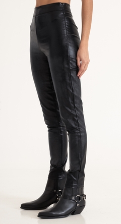 Leggins engomada en internet