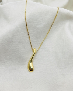 Colar com Pingente Orgânico Banhado a Ouro