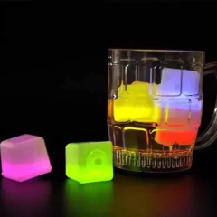 12 Hielos Luces Led Cubitos Cubos Luminosos Para Fiestas en internet