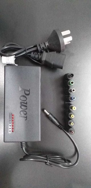 CARGADOR UNIVERSA PARA NOTEBOOK INOVA en internet