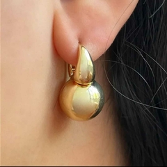 BRINCO GOTA COM ESFERA LISO