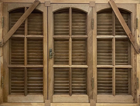 Ventana 160x110 cedro MD311