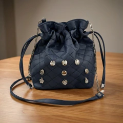 Bolsa boho Bucket Bag preta - Deoli Atelier