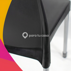 Silla Plástica Apilable X 4 Unidades Reforzada Patas De Caño Galana Malba Color Negro Para Tu Casa en internet
