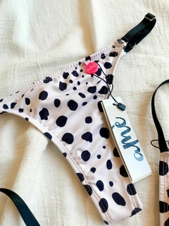 ASIA bikini triengulito y less - Moda intima