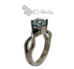 1359. Anillo de compromiso en plata. - El Aliado joyas — Anillos diferentes para parejas únicas.