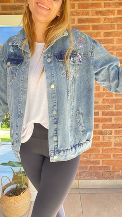 CAMPERA FLORES BERNA 4405 - comprar online