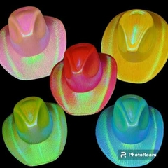 GORROS TEJANOS PLASTICO FLUO