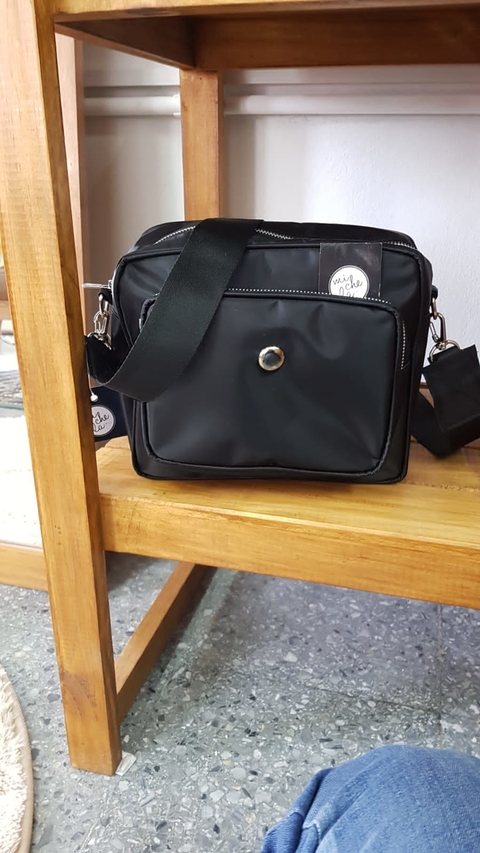Bandolera de microfibta negra