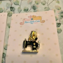 Cursor número 3 máquina de costura com strass - Atelie Two Little Cats