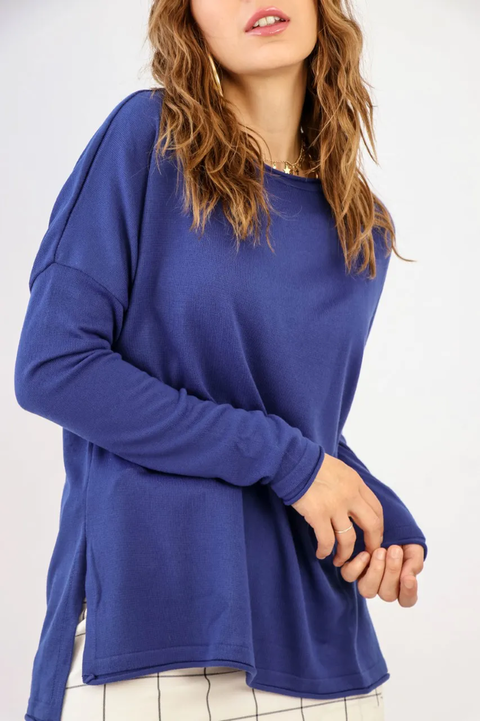 Blusa Tricot Sueter Azul Marinho com Decote Canoa