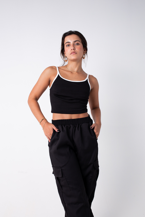 Cropped Preto com Alça Branca Bicolor - Versátil e Estiloso