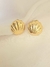 Brinco concha banhado a ouro 18K - comprar online