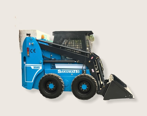 MINICARGADORA SK5065 SAKUMATTO