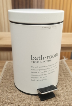 Tacho de Basura para Baño Negro / Blanco con Pedal Metal 3 litros - comprar online