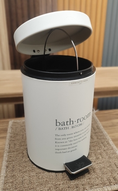 Tacho de Basura para Baño Negro / Blanco con Pedal Metal 3 litros