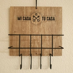 Llavero Recibidor Decorativo Madera y Metal "Mi Casa Es Tu Casa" - comprar online