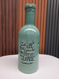 Florero Ceramica con Inscripcion Let Love Marron en internet