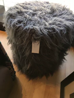 Puff Piel Color Gris o Blanco 36 cm x 40 cm alto
