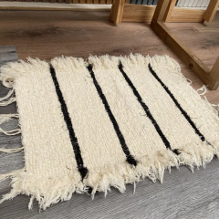 Alfombra Rayada Crudo/Negro 60 cm - tienda online