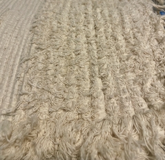 Alfombra tejida trama costado cama 60 cm - comprar online