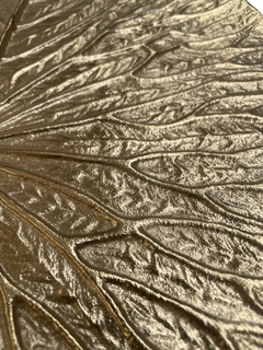 Adorno Hoja Aluminio Dorado 27 cm - comprar online