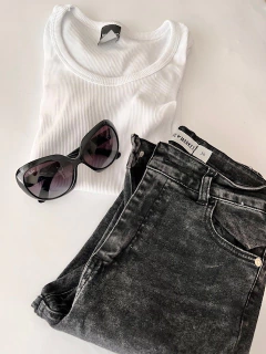 Remera básica cuello redondo