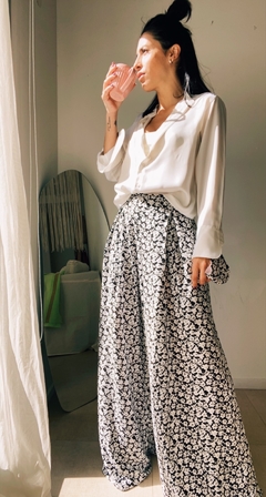 Pantalon Amanecer flores blancas