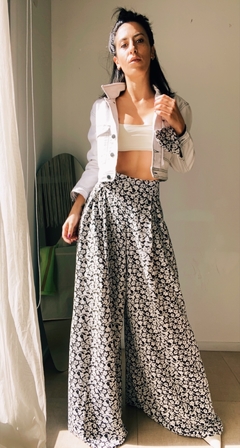 Pantalon Amanecer flores blancas en internet