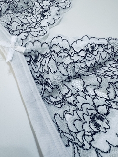 Conjunto Pluma en internet