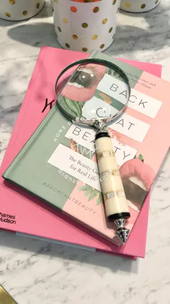 BACK CHAT BEAUTY | STOCK